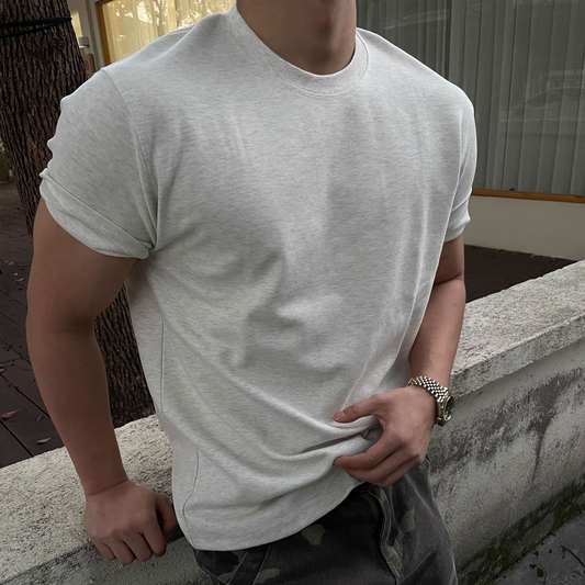 Small Neckline To Show Off Your Muscles, Short Sleeves With Three-Quarter Sleeves For Fitness